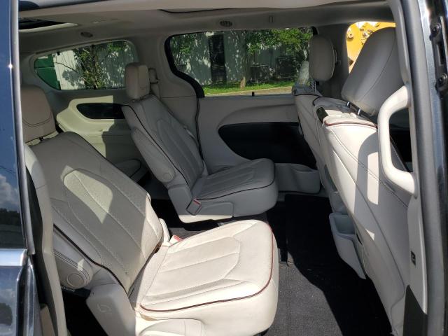 Photo 11 from auction – 2017 CHRYSLER PACIFICA L with VIN 2C4RC1GG2HR528325