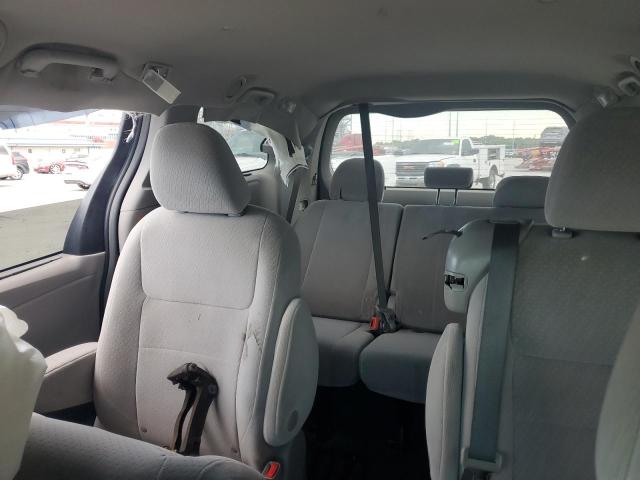 Photo 10 from auction – 2017 TOYOTA SIENNA LE with VIN 5TDKZ3DC5HS787654