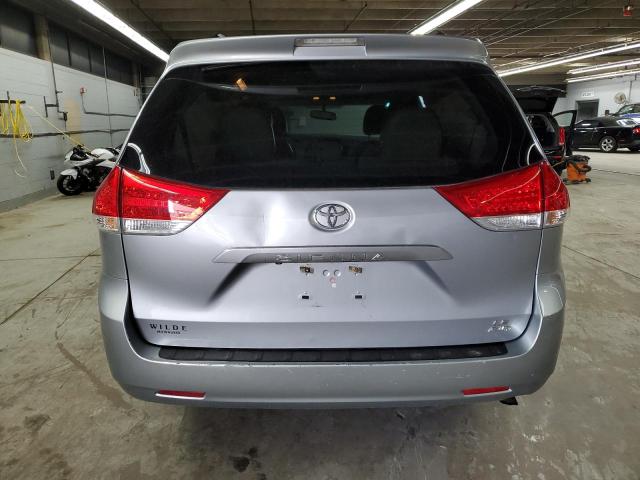 Photo 6 from auction – 2014 TOYOTA SIENNA LE with VIN 5TDJK3DC2ES080491