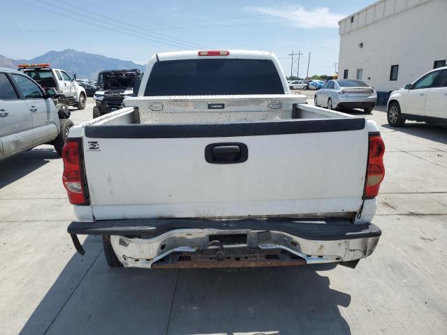 Photo 6 from auction – 2005 CHEVROLET SILVERADO with VIN 1GCHK232X5F917439