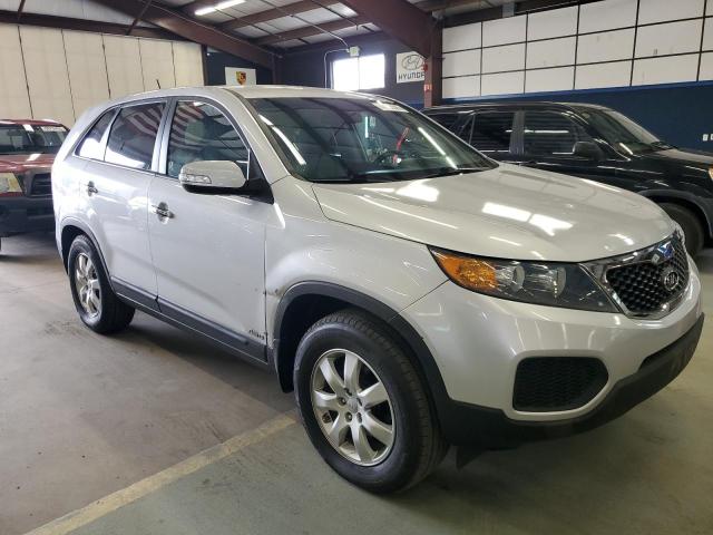 Photo 4 from auction – 2013 KIA SORENTO LX with VIN 5XYKTCA68DG417547