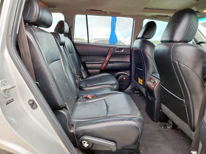 Photo 11 from auction – 2013 TOYOTA HIGHLANDER with VIN 5TDYK3EHXDS136510