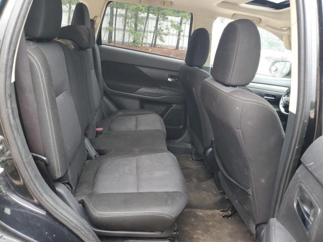 Photo 11 from auction – 2018 MITSUBISHI OUTLANDER with VIN JA4AZ3A3XJZ013172