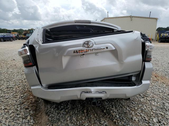 Photo 6 from auction – 2018 TOYOTA 4RUNNER SR with VIN JTEBU5JR1J5572301