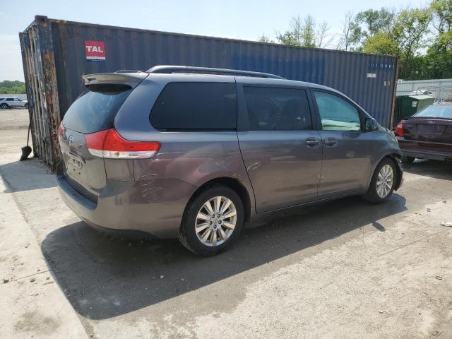 Photo 3 from auction – 2011 TOYOTA SIENNA LE with VIN 5TDJK3DC0BS017062