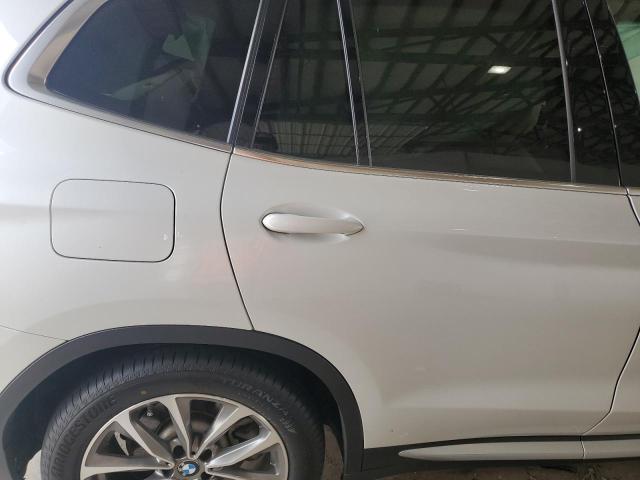 Photo 10 from auction – 2019 BMW X3 XDRIVE3 with VIN 5UXTR9C50KLD98571