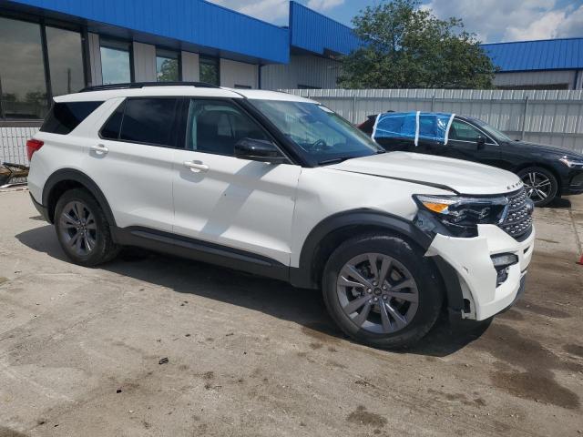 Foto 4 de la subasta – 2022 FORD EXPLORER X con VIN 1FMSK8DH2NGA75410