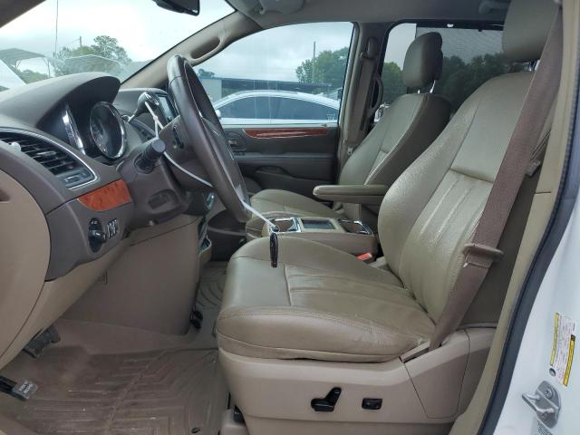 Photo 7 from auction – 2015 CHRYSLER TOWN & COU with VIN 2C4RC1BG0FR630064