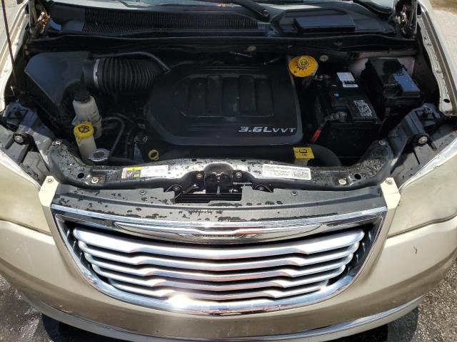 Photo 12 from auction – 2014 CHRYSLER TOWN & COU with VIN 2C4RC1BG4ER409369