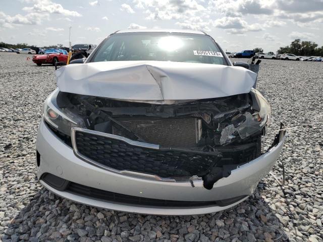 Photo 5 from auction – 2017 KIA FORTE LX with VIN 3KPFL4A78HE039457
