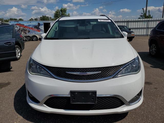 Photo 5 from auction – 2017 CHRYSLER PACIFICA T with VIN 2C4RC1BG8HR579626