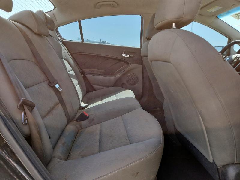Photo 10 from auction – 2016 KIA FORTE LX with VIN KNAFK4A69G5539807