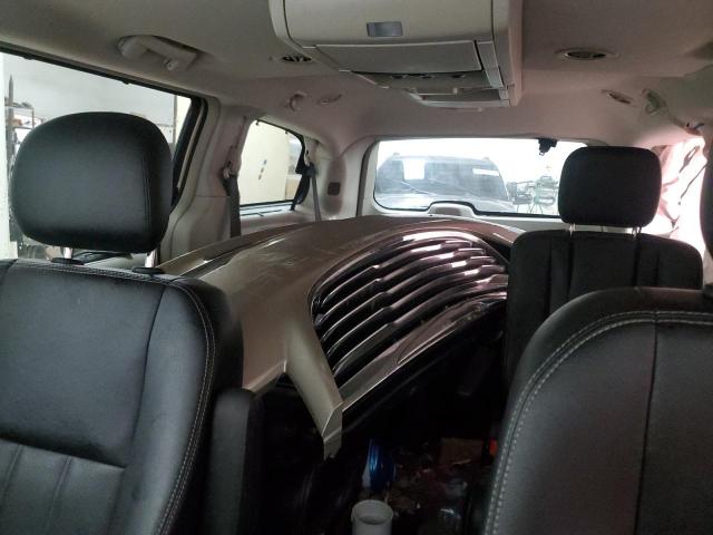Photo 10 from auction – 2016 CHRYSLER TOWN & COU with VIN 2C4RC1CG1GR304502