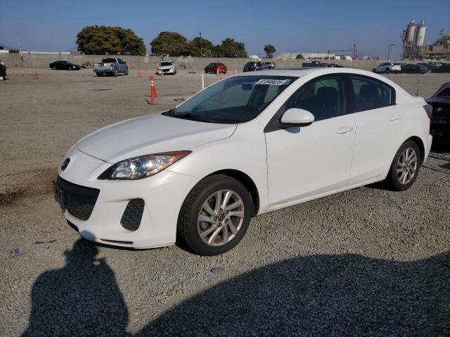 MAZDA 3 I 2013 with VIN JM1BL1VP9D1741047 - Photo from auction