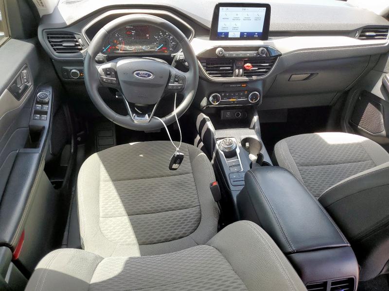 Photo 8 from auction – 2022 FORD ESCAPE SE with VIN 1FMCU0G68NUB35296