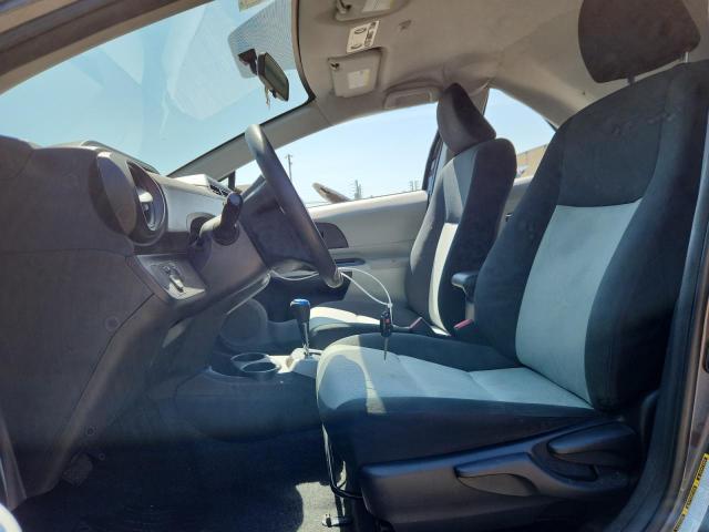 Photo 7 from auction – 2012 TOYOTA PRIUS C with VIN JTDKDTB33C1022580