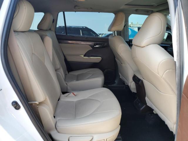 Photo 11 from auction – 2022 TOYOTA HIGHLANDER with VIN 5TDYZRAH1NS120783