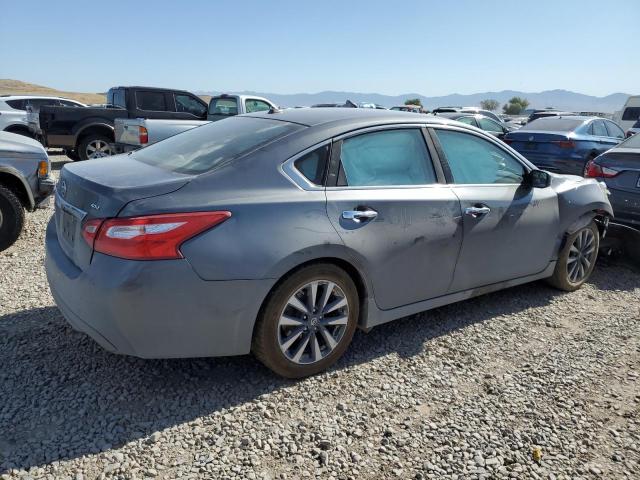 Photo 3 from auction – 2017 NISSAN ALTIMA 2.5 with VIN 1N4AL3AP1HC176869
