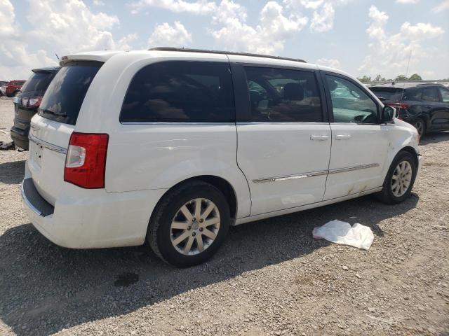 Photo 3 from auction – 2016 CHRYSLER TOWN & COU with VIN 2C4RC1BG0GR298080