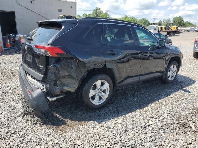 Photo 3 from auction – 2021 TOYOTA RAV4 XLE with VIN 2T3P1RFV5MC224709