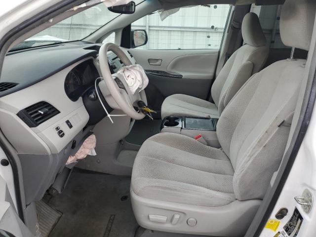 Photo 7 from auction – 2013 TOYOTA SIENNA LE with VIN 5TDKK3DC4DS288682
