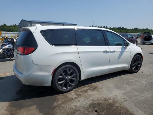 Photo 3 from auction – 2018 CHRYSLER PACIFICA T with VIN 2C4RC1FG1JR227441