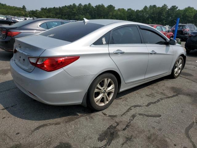 Photo 3 from auction – 2011 HYUNDAI SONATA SE with VIN 5NPEC4AC1BH178941