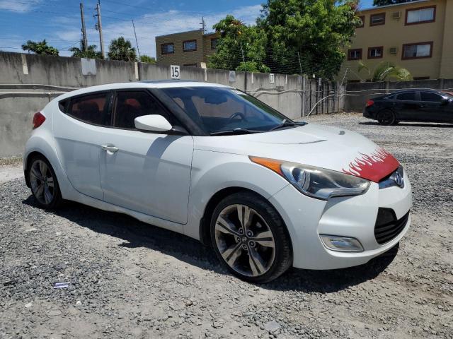 Photo 4 from auction – 2013 HYUNDAI VELOSTER with VIN KMHTC6AD1DU166305