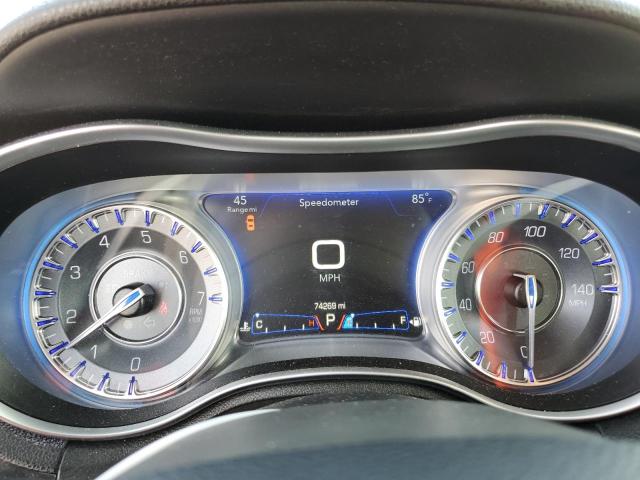 Photo 9 from auction – 2017 CHRYSLER 300 LIMITE with VIN 2C3CCAAGXHH668261