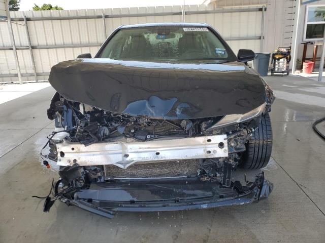 Снимка 5 от търг – 2019 TOYOTA CAMRY с VIN 4T1B11HK4KU268378