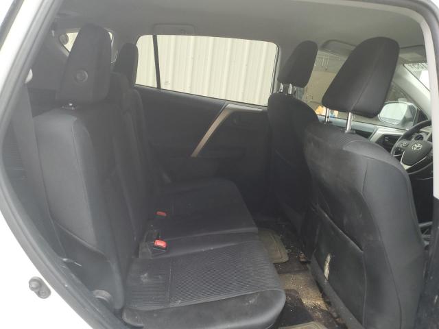 Photo 11 from auction – 2015 TOYOTA RAV4 LE with VIN 2T3BFREV2FW231616