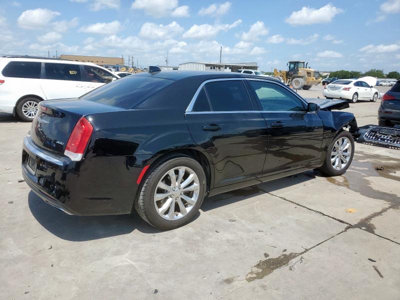 Photo 3 from auction – 2017 CHRYSLER 300 LIMITE with VIN 2C3CCARG4HH534267