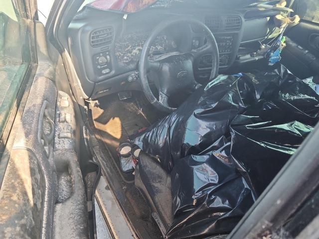 Photo 8 from auction – 2003 CHEVROLET BLAZER with VIN 1GNCS18X03K103997