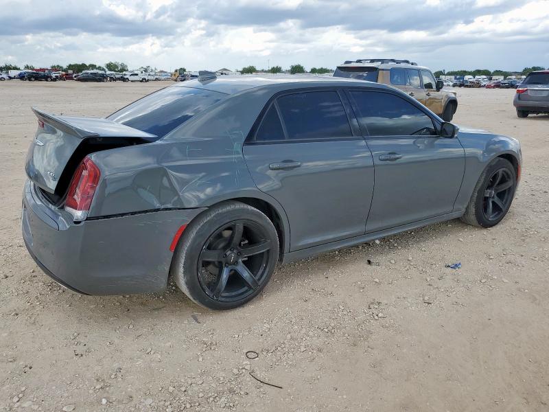 Photo 3 from auction – 2018 CHRYSLER 300 S with VIN 2C3CCABG1JH232399