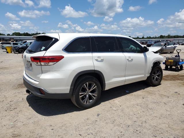 Photo 3 from auction – 2017 TOYOTA HIGHLANDER with VIN 5TDZZRFHXHS209575
