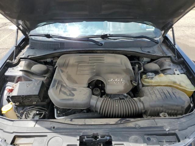 Photo 11 from auction – 2015 CHRYSLER 300 LIMITE with VIN 2C3CCAAG7FH755662