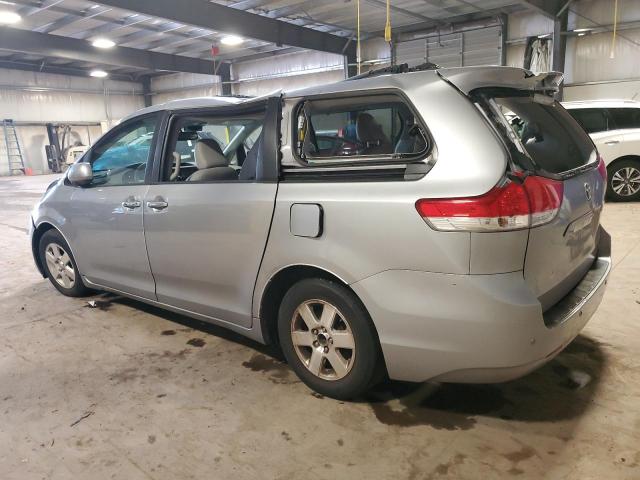 Photo 2 from auction – 2012 TOYOTA SIENNA XLE with VIN 5TDYK3DC5CS261256