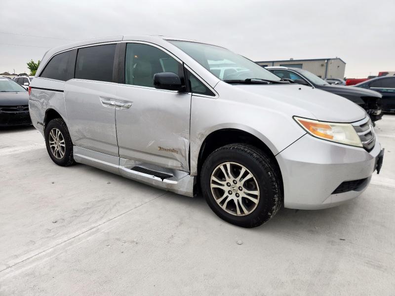 Photo 4 from auction – 2013 HONDA ODYSSEY EX with VIN 5FNRL5H63DB041864