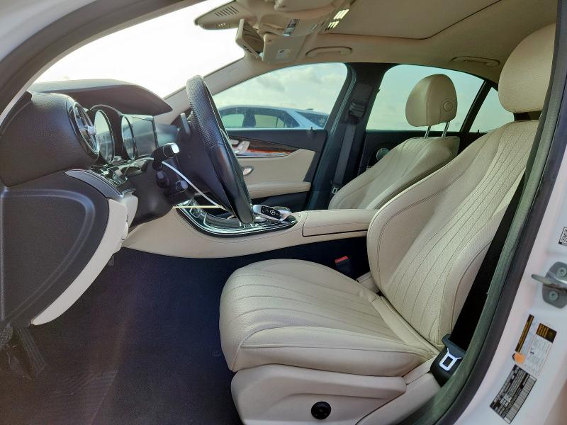 Photo 7 from auction – 2017 MERCEDES-BENZ E 300 with VIN WDDZF4JB2HA081222