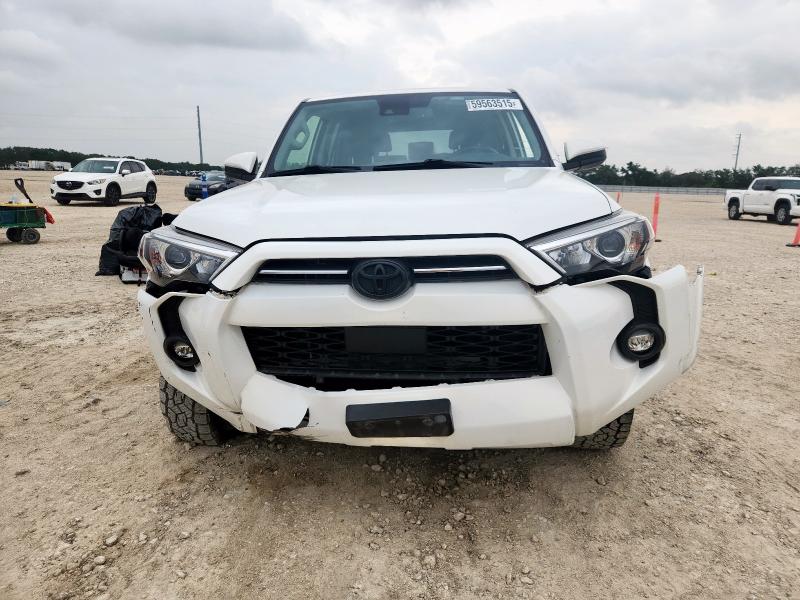 Photo 5 from auction – 2021 TOYOTA 4RUNNER SR5 with VIN JTEEU5JR0M5229318