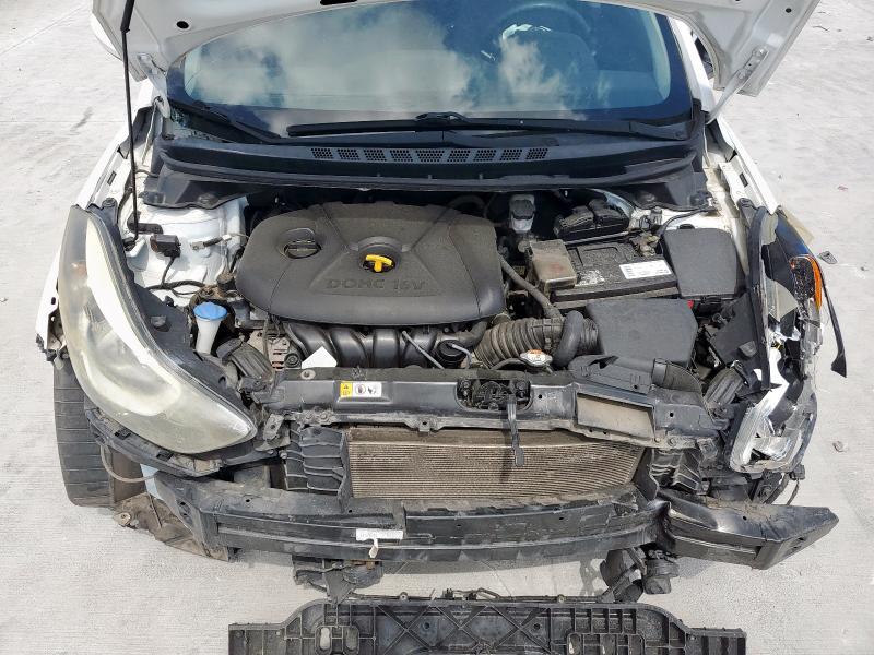 Photo 11 from auction – 2016 HYUNDAI ELANTRA SE with VIN 5NPDH4AE2GH685935