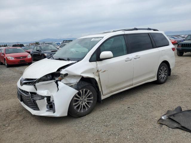 TOYOTA SIENNA XLE 2018 with VIN 5TDYZ3DC8JS962091 - Photo from auction