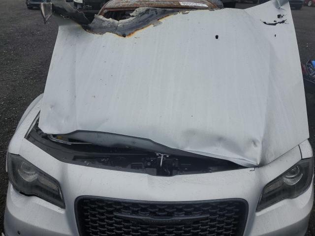 Photo 11 from auction – 2023 CHRYSLER 300 with VIN 2C3CCADG6PH664993