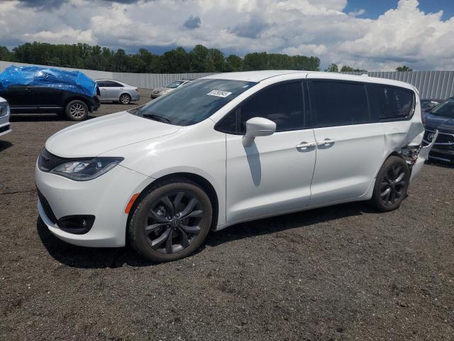 CHRYSLER PACIFICA T 2020 with VIN 2C4RC1FG1LR147236 - Photo from auction