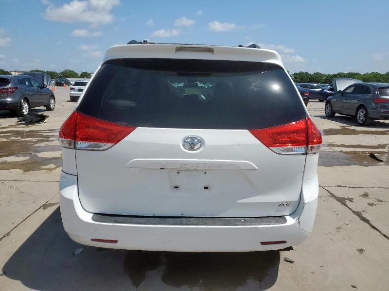Photo 6 from auction – 2011 TOYOTA SIENNA XLE with VIN 5TDYK3DC9BS058577