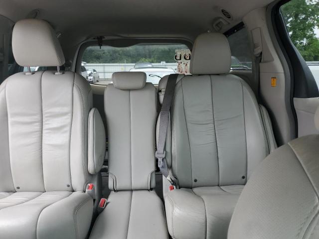 Photo 10 from auction – 2011 TOYOTA SIENNA XLE with VIN 5TDYK3DCXBS107589
