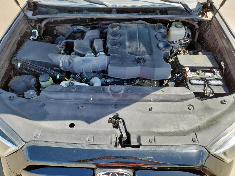Photo 12 from auction – 2019 TOYOTA 4RUNNER SR with VIN JTEBU5JR2K5674756
