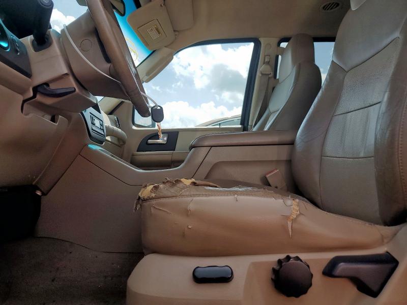 Photo 7 from auction – 2004 FORD EXPEDITION with VIN 1FMPU18L74LB11359