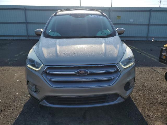 Photo 5 from auction – 2017 FORD ESCAPE SE with VIN 1FMCU9GD7HUB55904