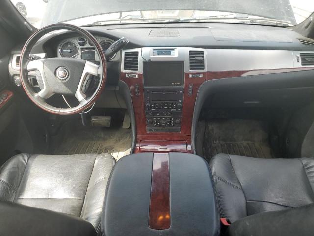 Photo 8 from auction – 2010 CADILLAC ESCALADE L with VIN 1GYUKBEF2AR133466